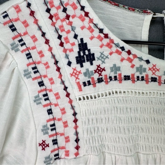 KNOX ROSE White Flowy Boho Short Sleeve Smocked Embroidered Breezy Blouse Size S - Picture 9 of 15